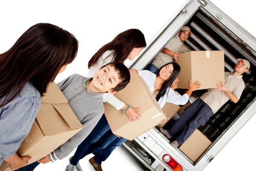 Free quote policy for Hoxton Storage customers